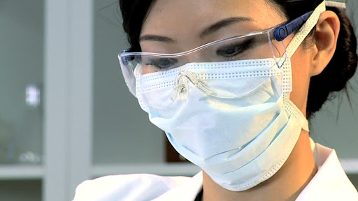 Минздрав Казахстана планирует купить 30 млн медицинских масок для населения